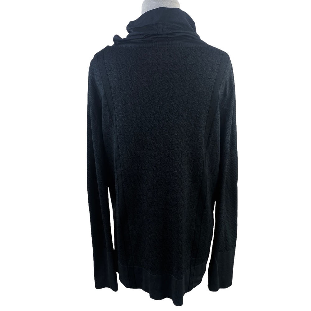 Under Armour Threadborne Black Fitted Heatgear Fu… - image 3